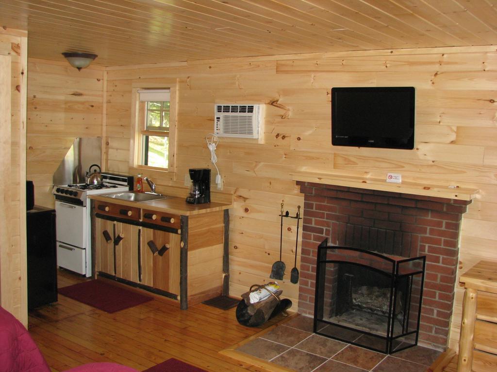 Pine Knoll Hotel Lakeside Lodge & Cabin Old Forge Luaran gambar