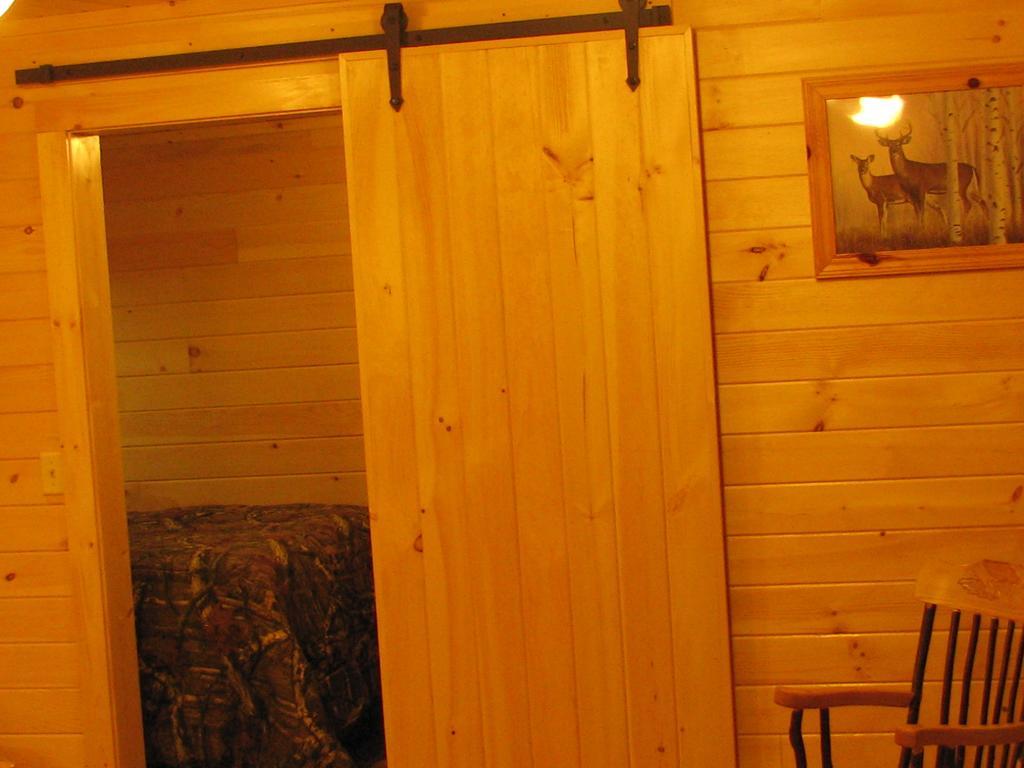 Pine Knoll Hotel Lakeside Lodge & Cabin Old Forge Bilik gambar