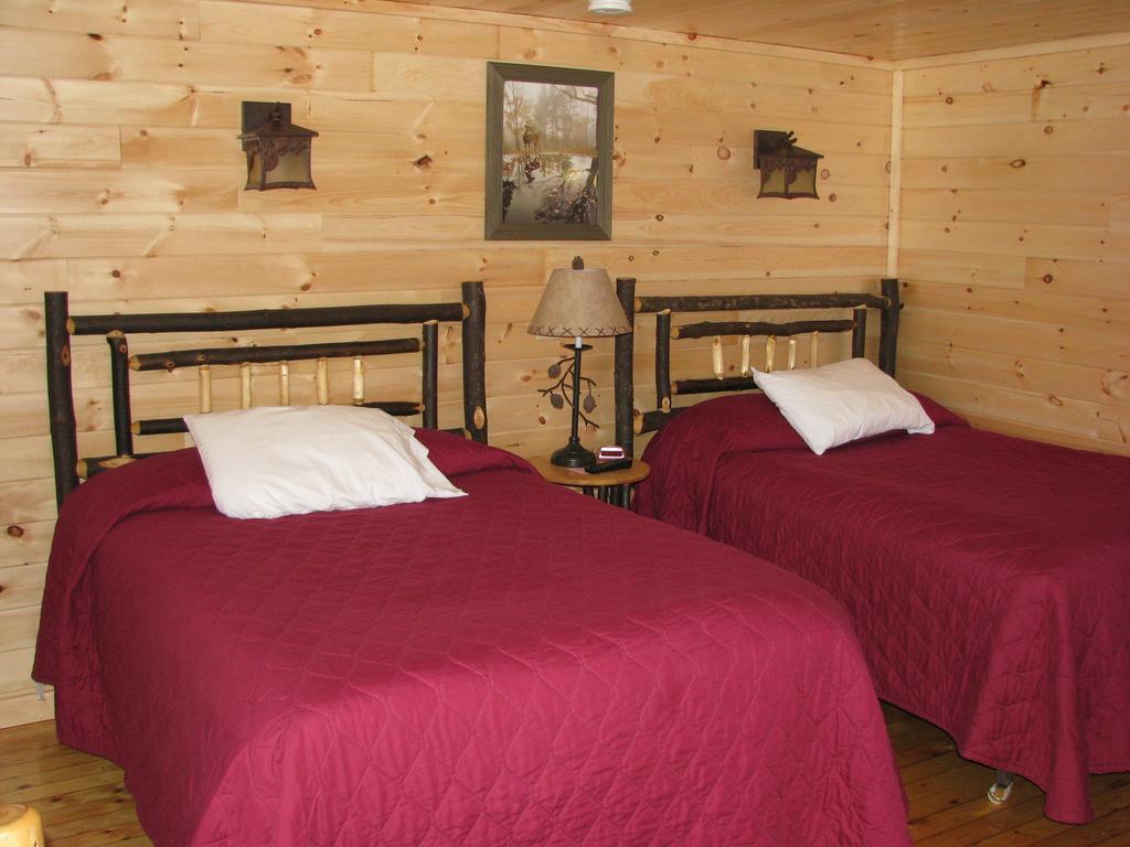 Pine Knoll Hotel Lakeside Lodge & Cabin Old Forge Bilik gambar
