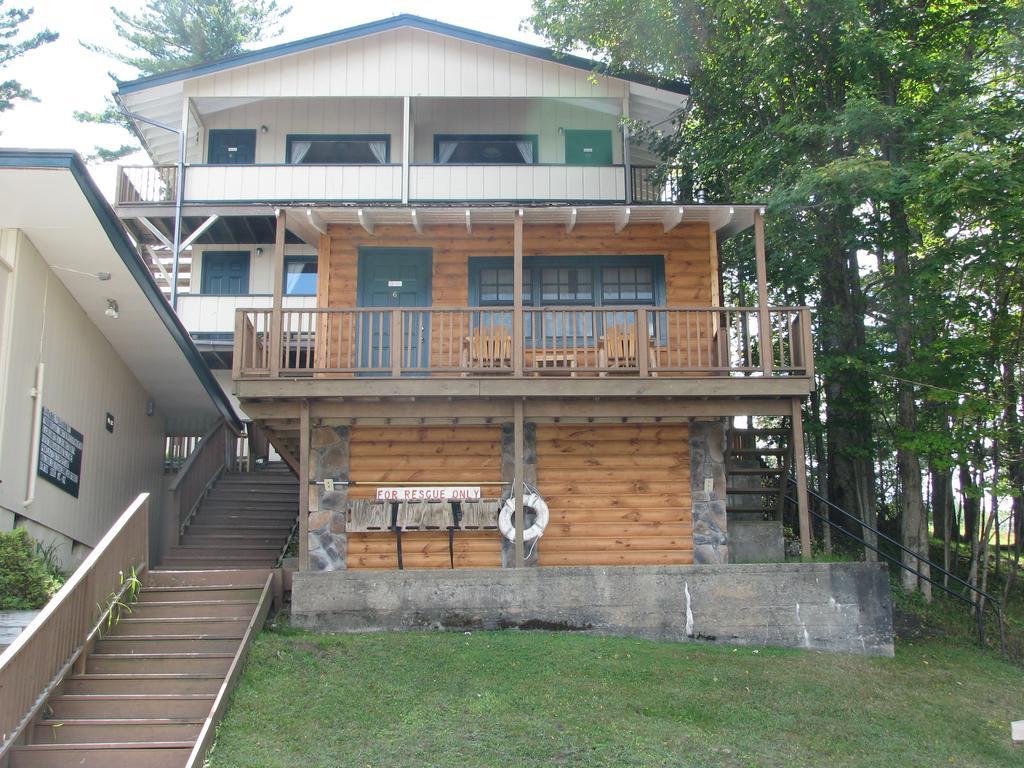 Pine Knoll Hotel Lakeside Lodge & Cabin Old Forge Luaran gambar