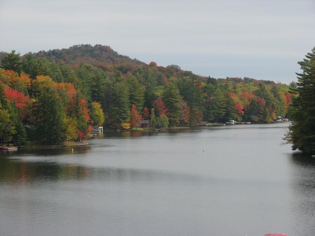 Pine Knoll Hotel Lakeside Lodge & Cabin Old Forge Bilik gambar