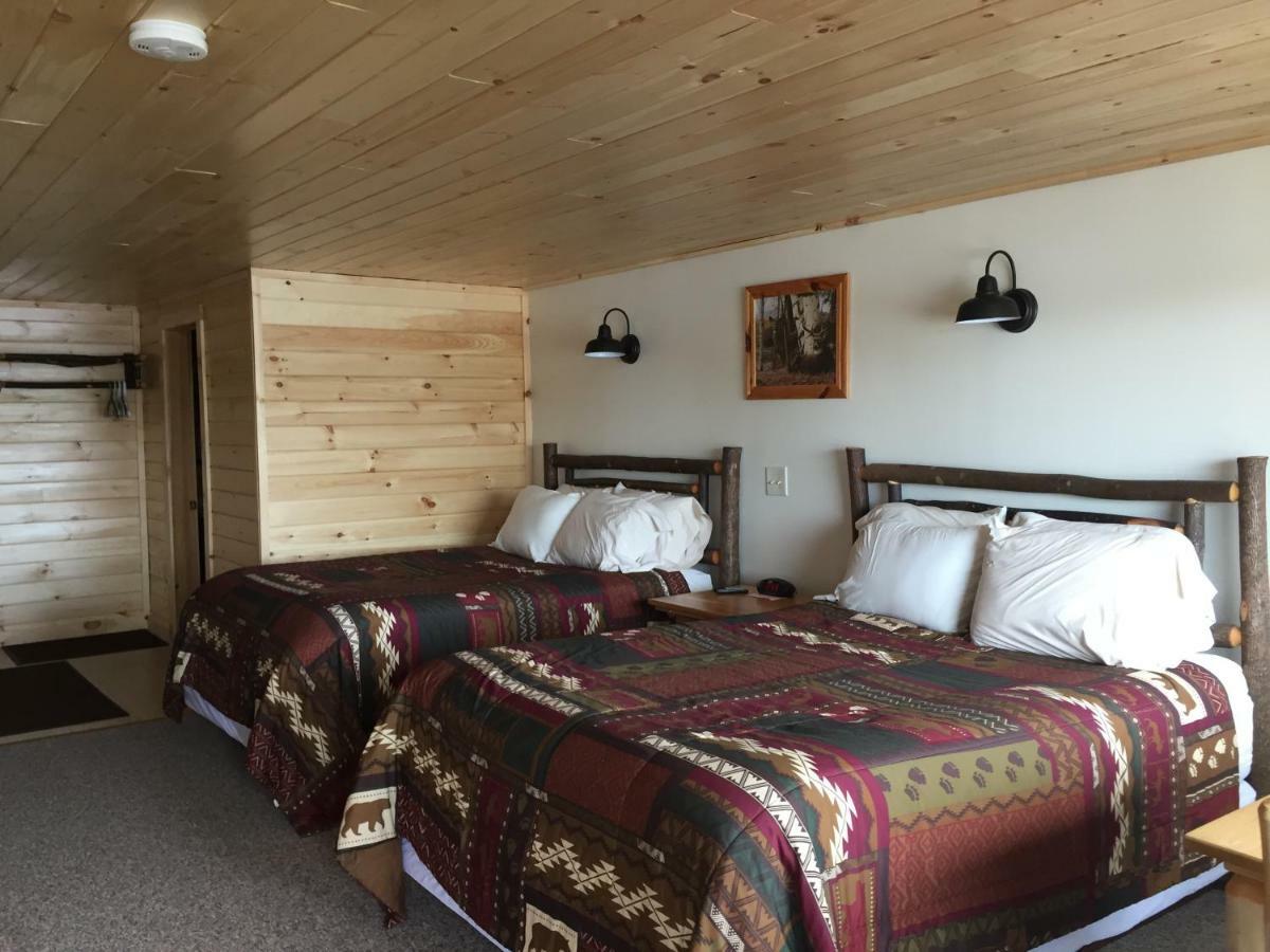 Pine Knoll Hotel Lakeside Lodge & Cabin Old Forge Luaran gambar