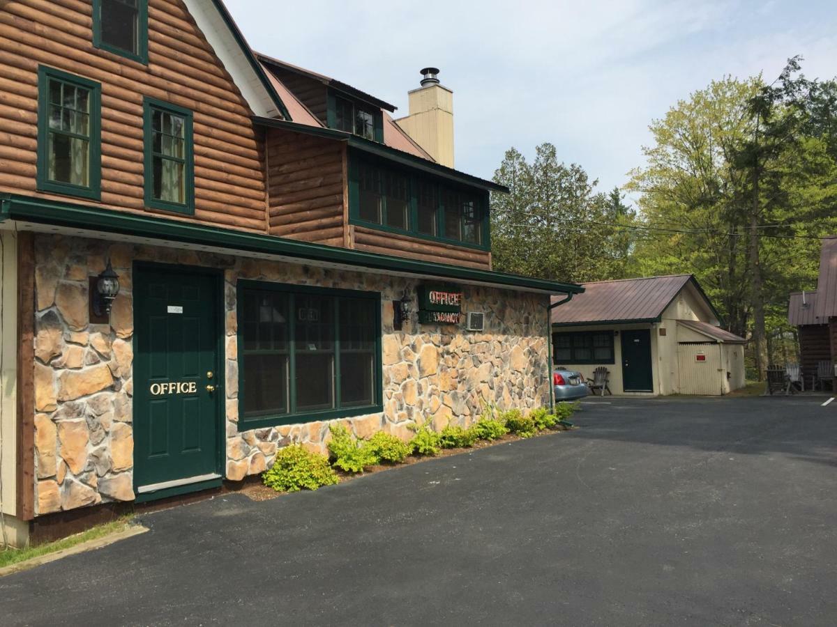 Pine Knoll Hotel Lakeside Lodge & Cabin Old Forge Luaran gambar