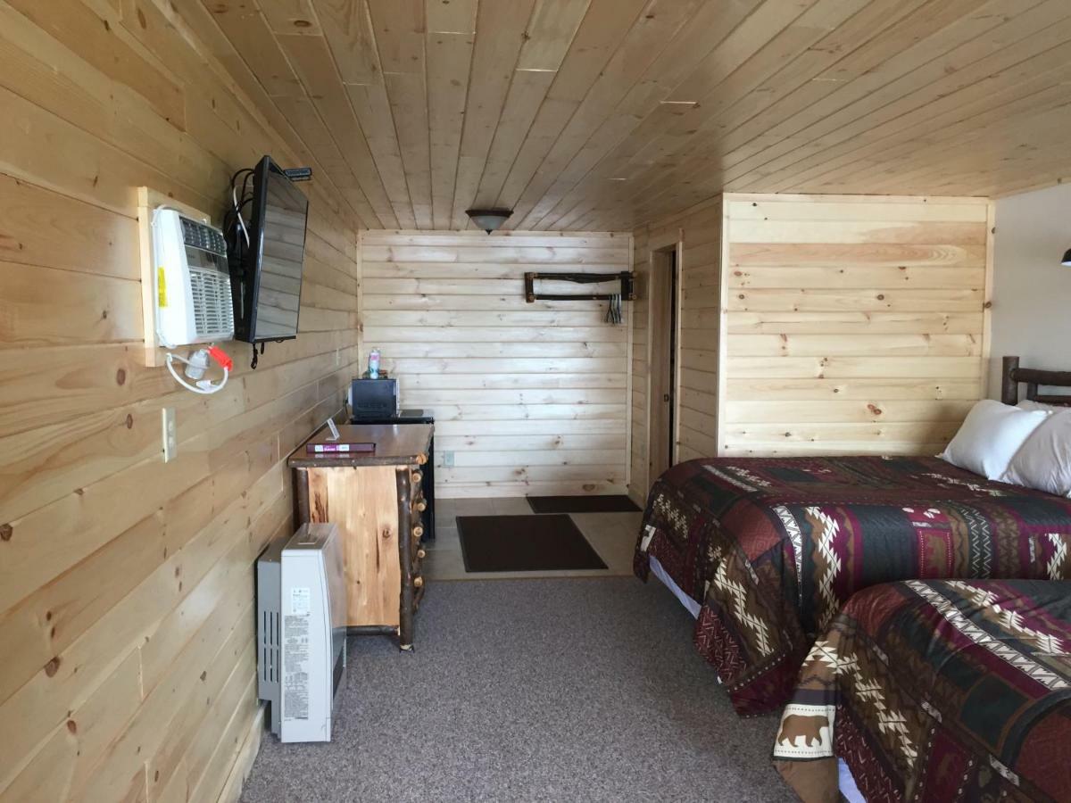 Pine Knoll Hotel Lakeside Lodge & Cabin Old Forge Luaran gambar