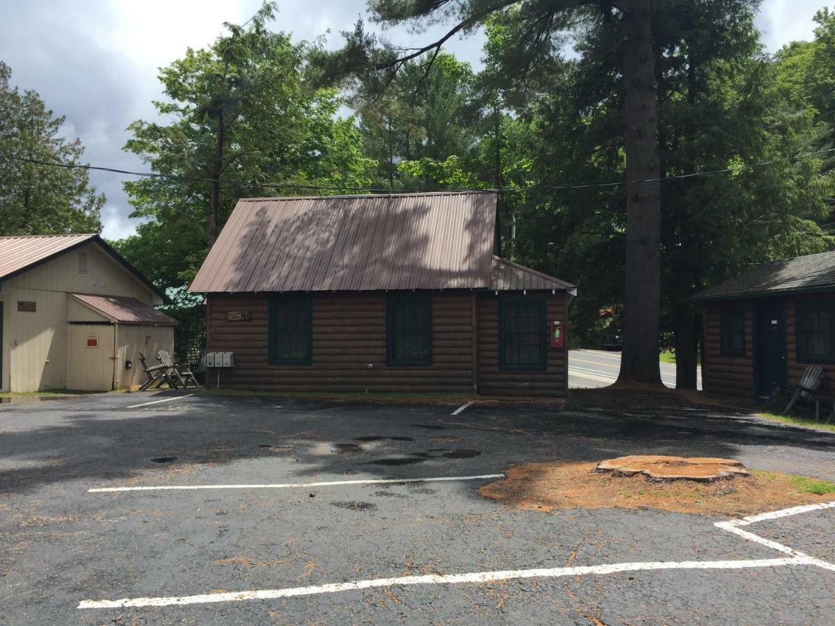 Pine Knoll Hotel Lakeside Lodge & Cabin Old Forge Luaran gambar